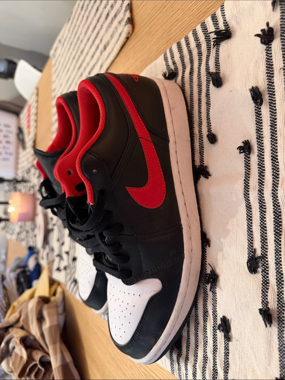 Nike Kids Black, Red & White Low-Top Sneakers